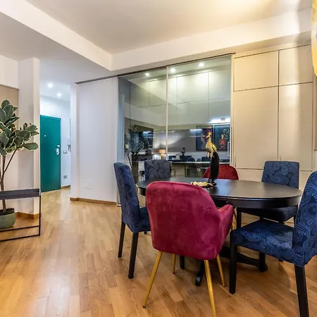 Housmart Azzo Gardino 4 Apartment
